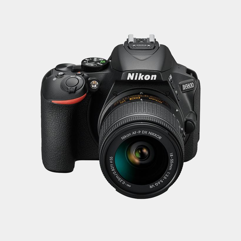 Nikon D5600 AF-p 18-55 VR camara fotográfica